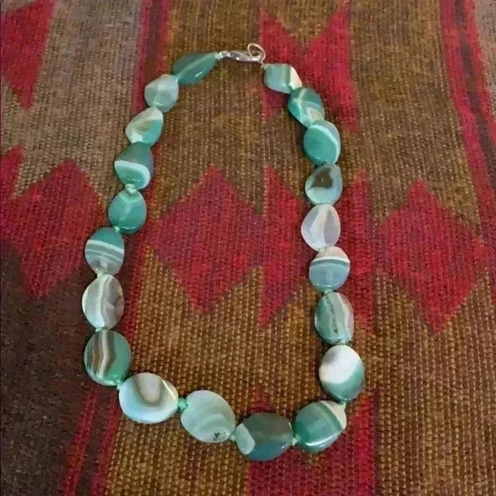 Women’s necklace